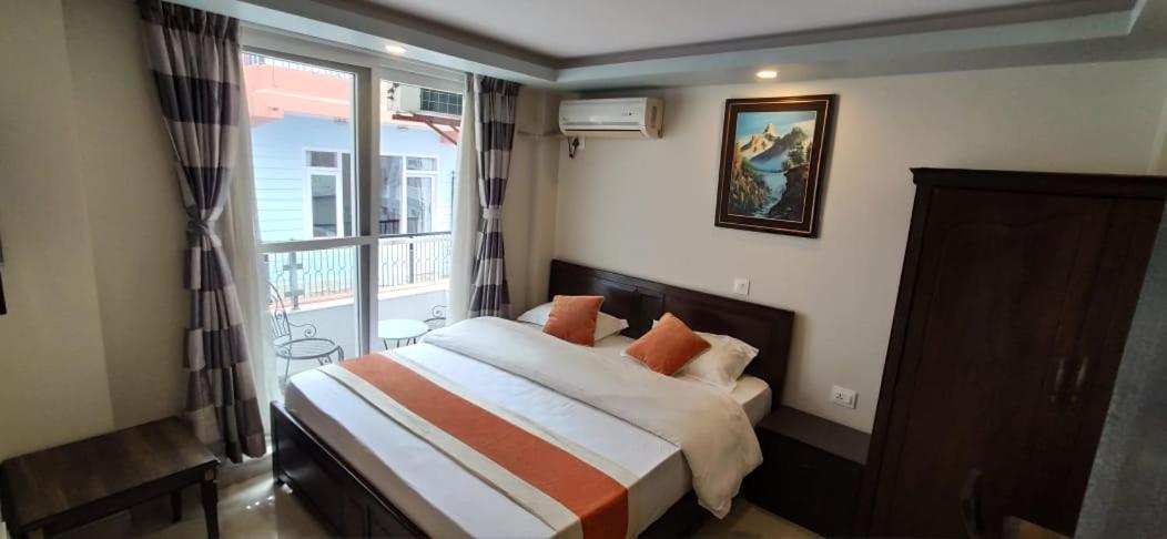 Hotel Pipal Tree Catmandu Exterior foto