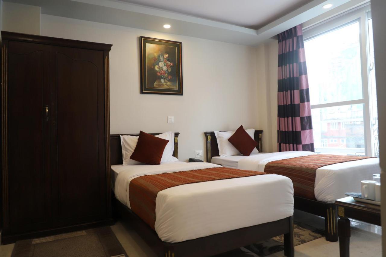Hotel Pipal Tree Catmandu Exterior foto
